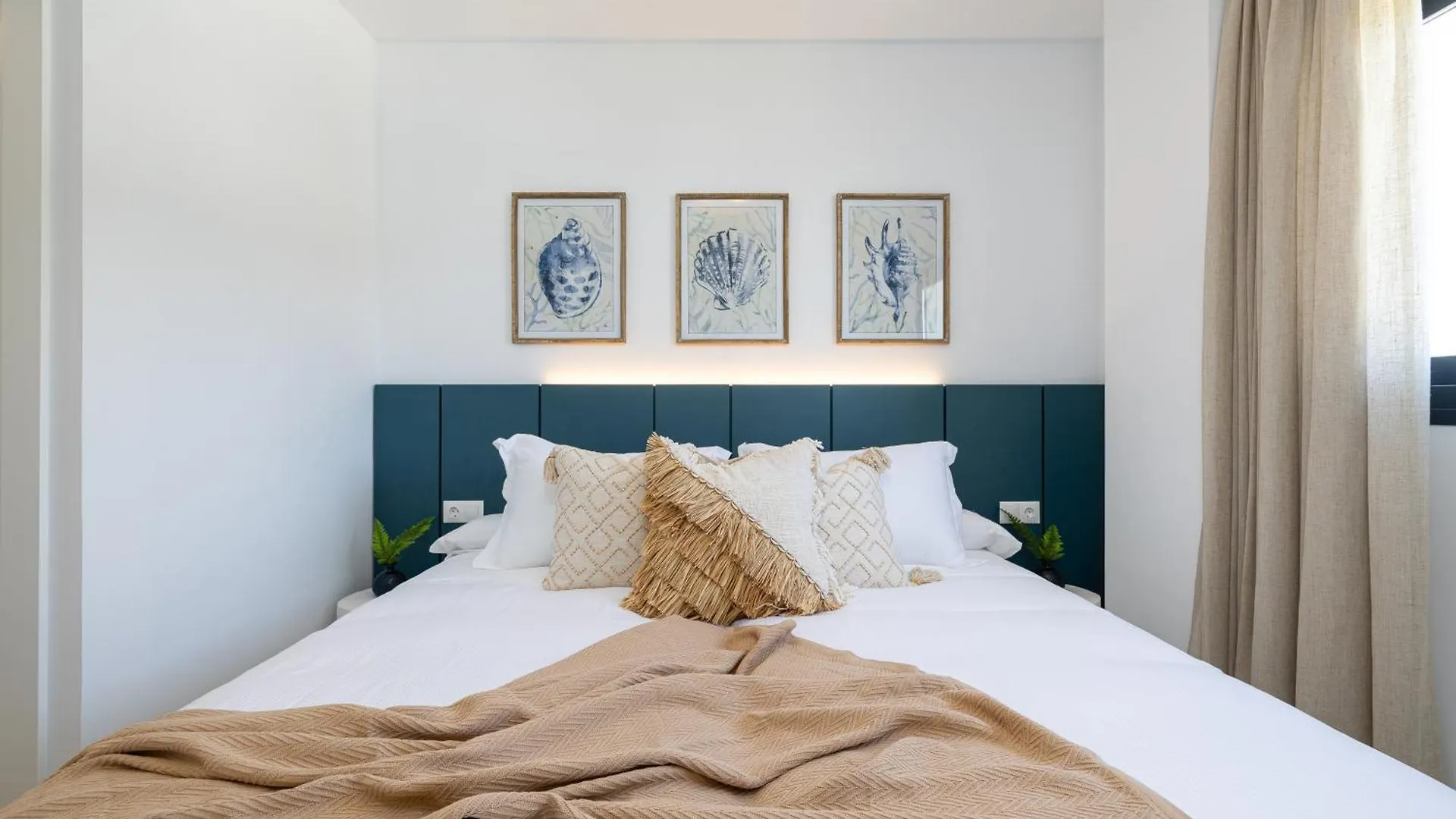 Luxury Penthouse Duplex One80 By Aora Stay Εστεπόνα 0*,  Ισπανία