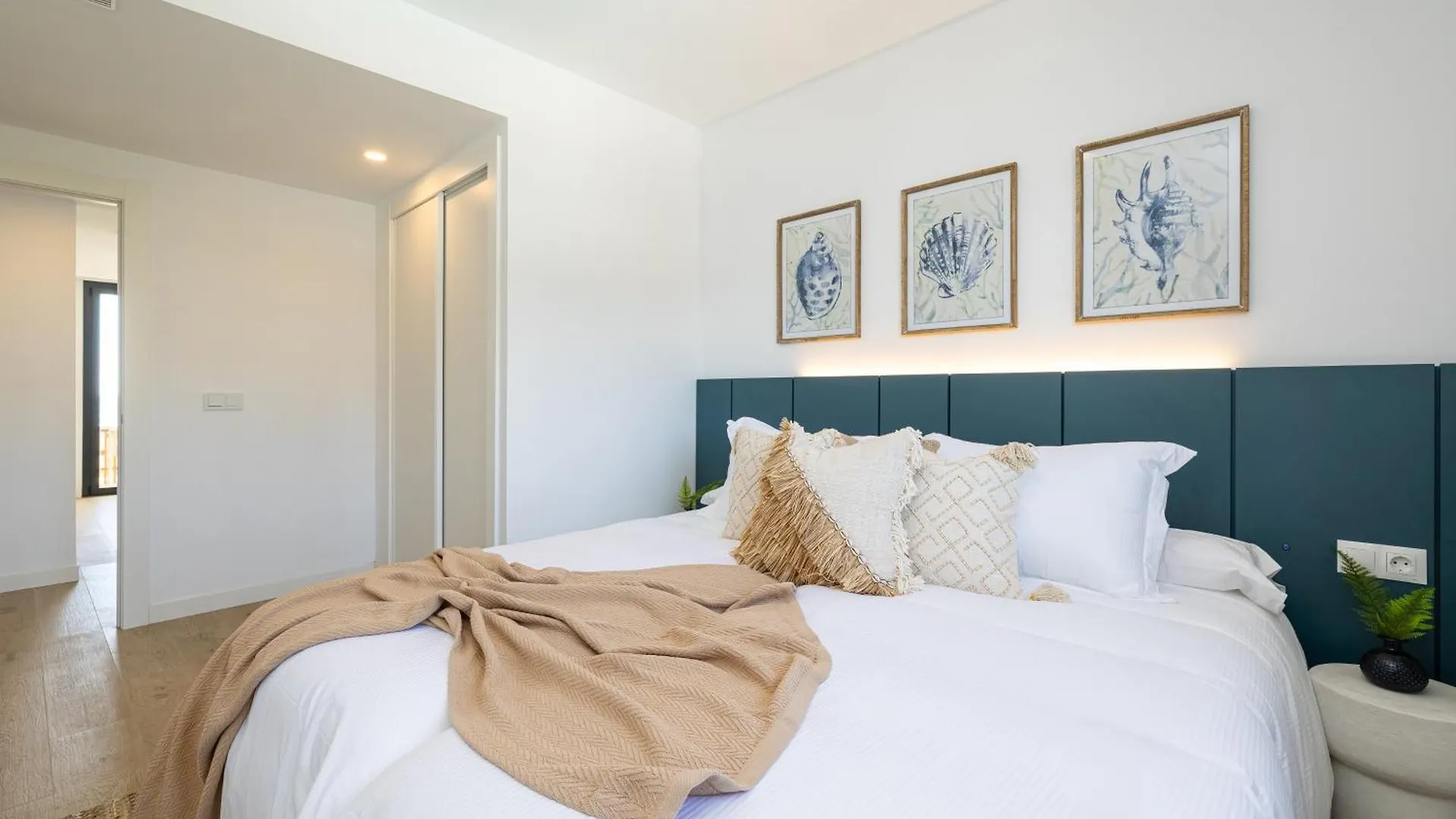 Luxury Penthouse Duplex One80 By Aora Stay Εστεπόνα Ισπανία
