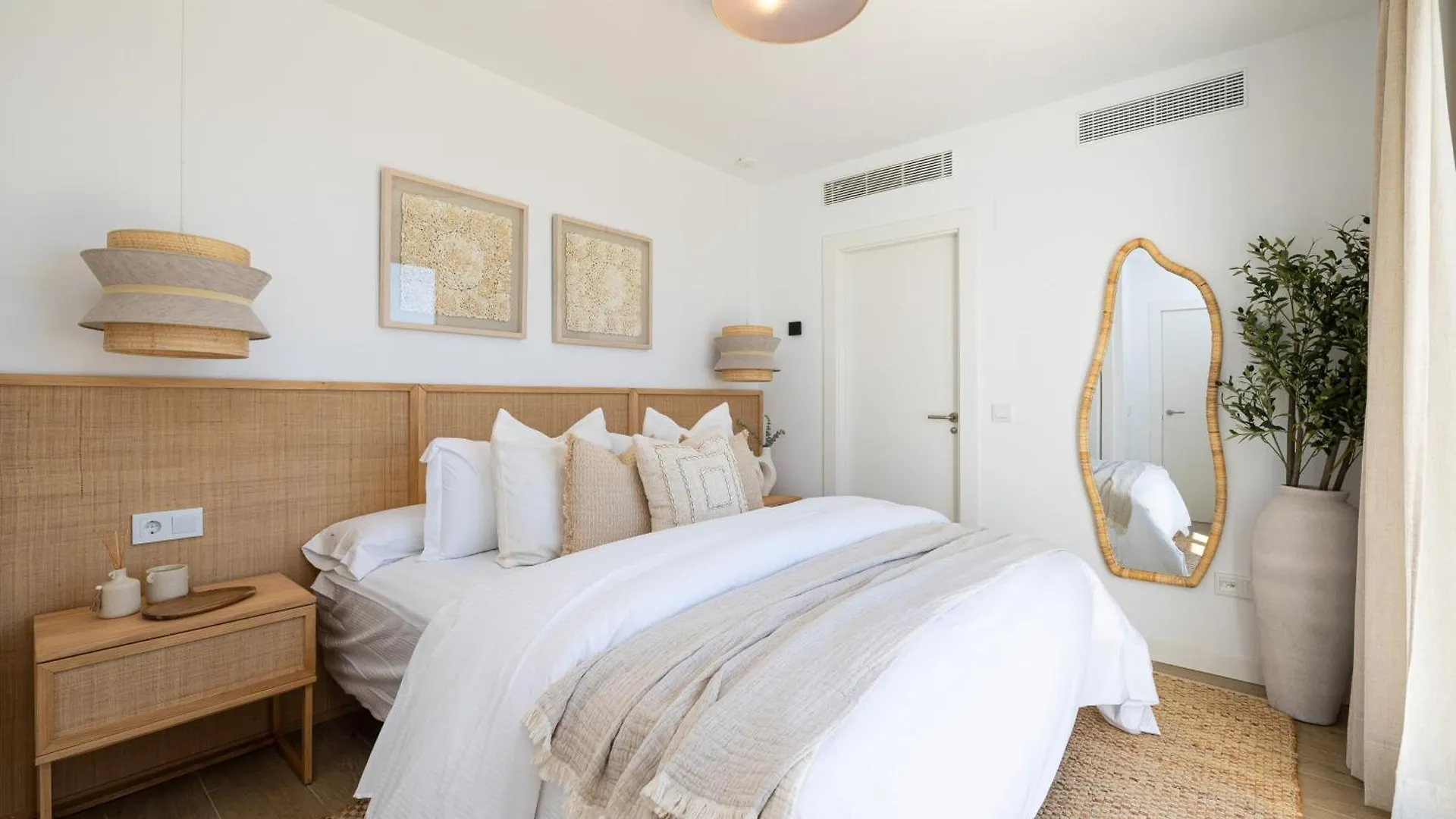 Luxury Penthouse Duplex One80 By Aora Stay Εστεπόνα Διαμέρισμα