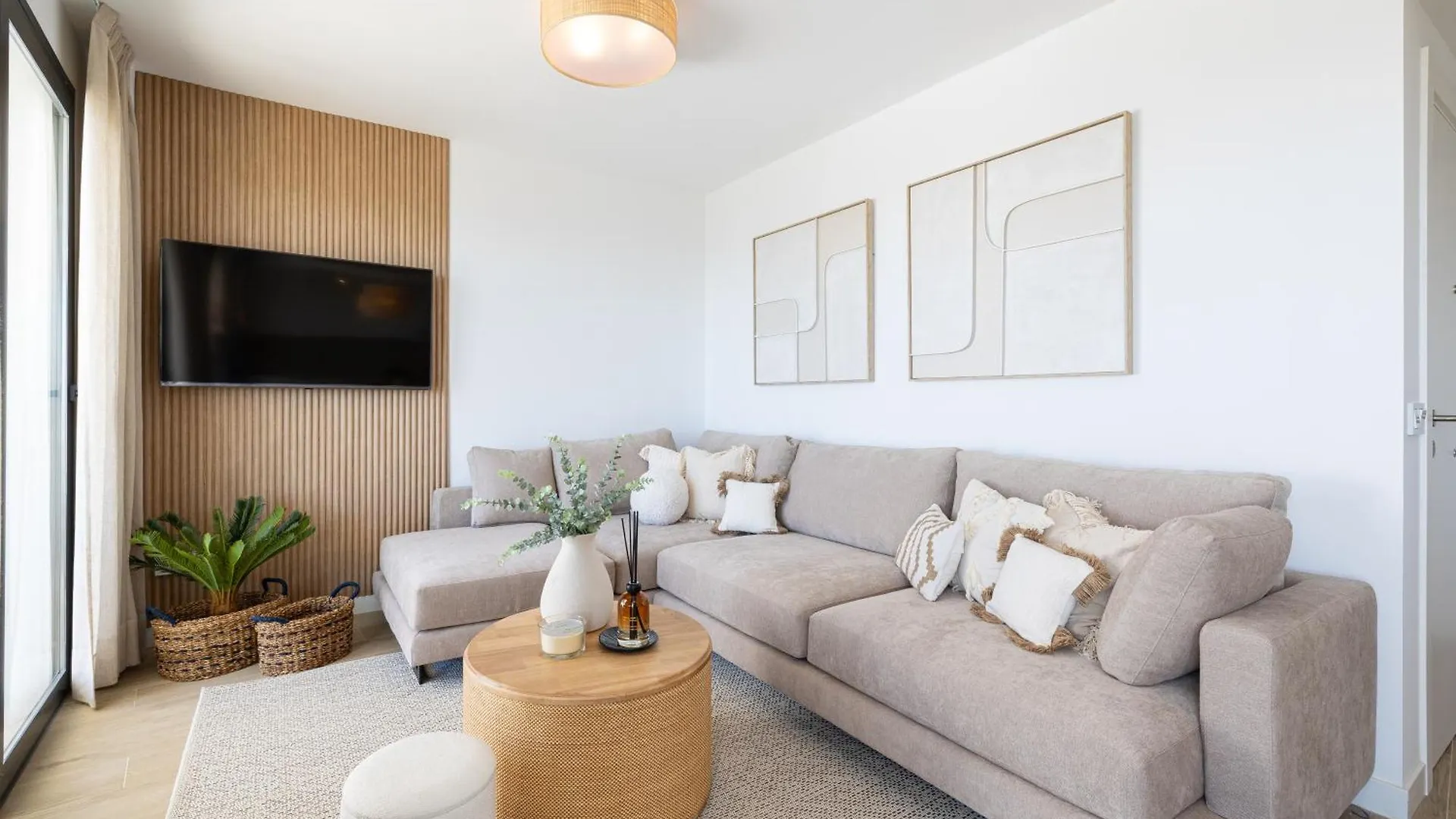 Luxury Penthouse Duplex One80 By Aora Stay 에스테포나